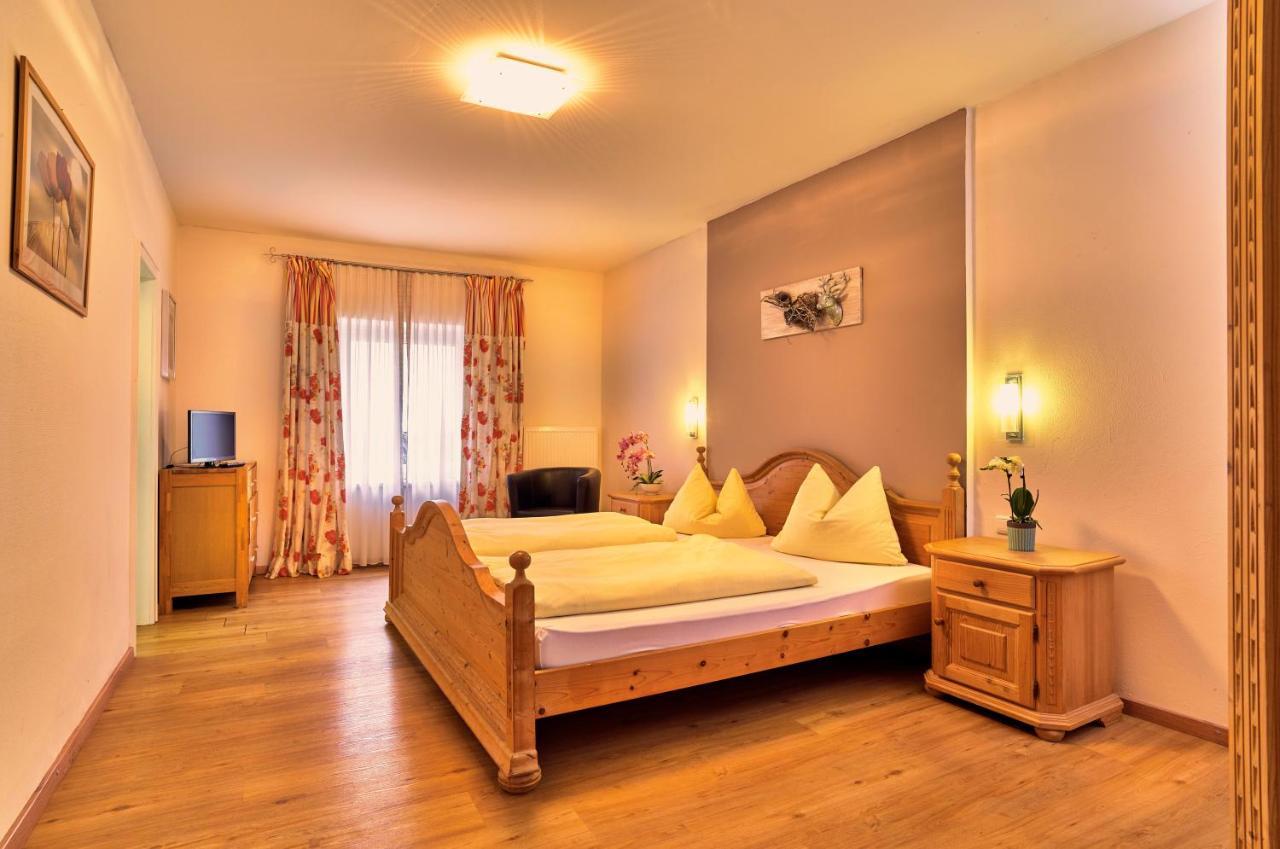 Landgasthof Moser & Restaurant Bootshaus Windorf  외부 사진