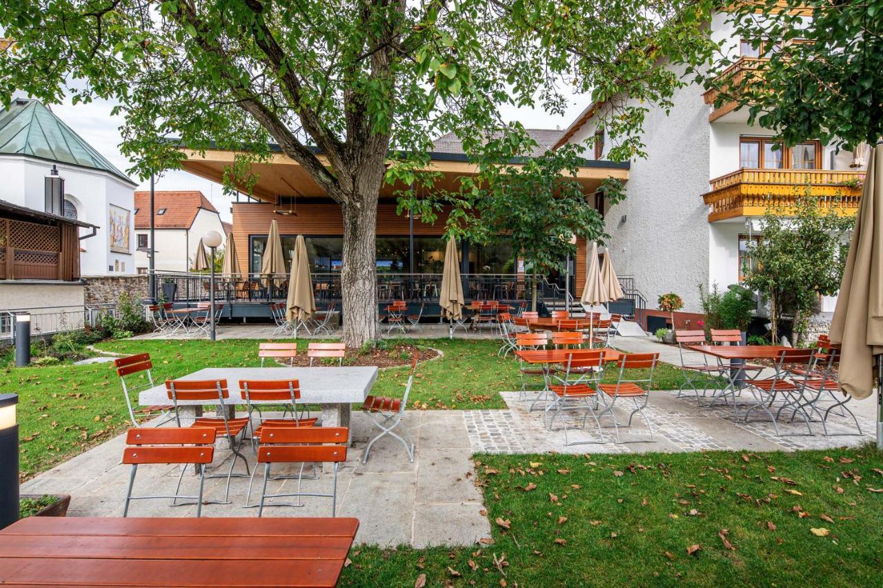 Landgasthof Moser & Restaurant Bootshaus Windorf  외부 사진