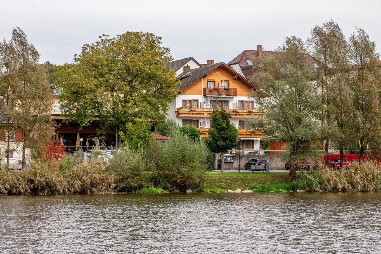 Landgasthof Moser & Restaurant Bootshaus Windorf  외부 사진