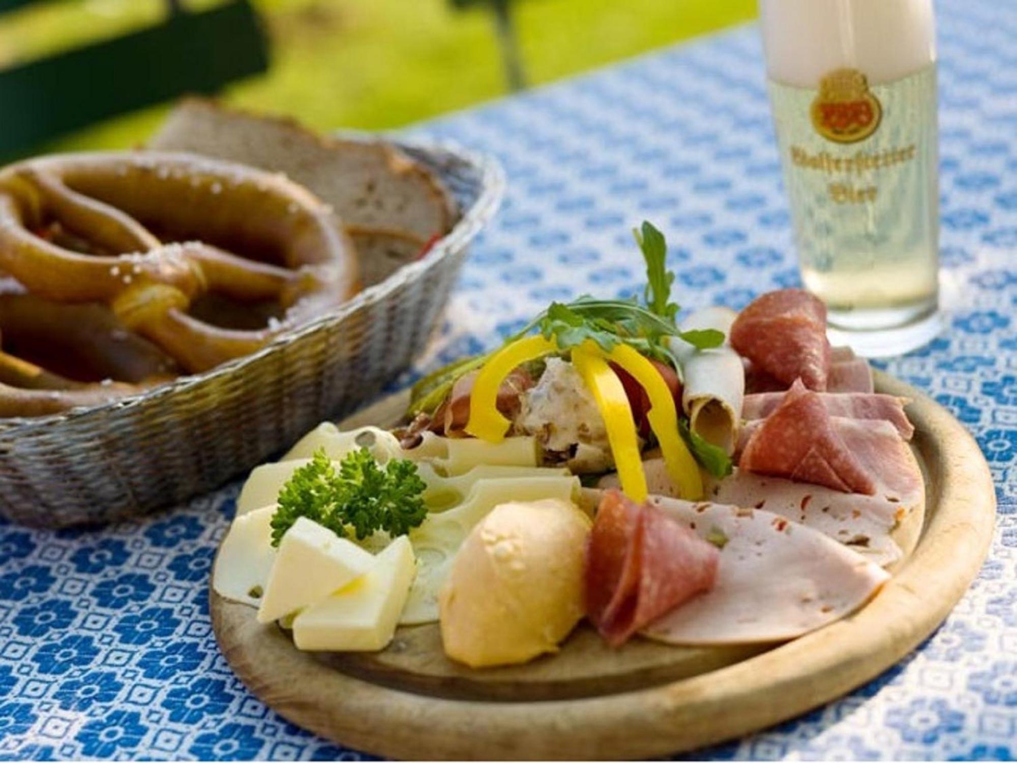 Landgasthof Moser & Restaurant Bootshaus Windorf  외부 사진